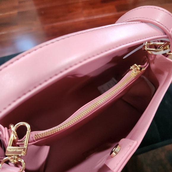 Anne Klein - Picture 3 of 8